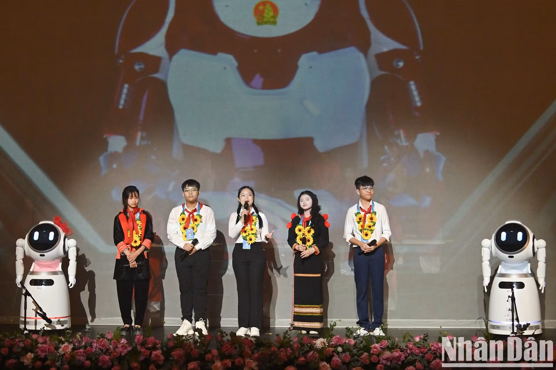 Una actividad de interacción con robots en el evento.