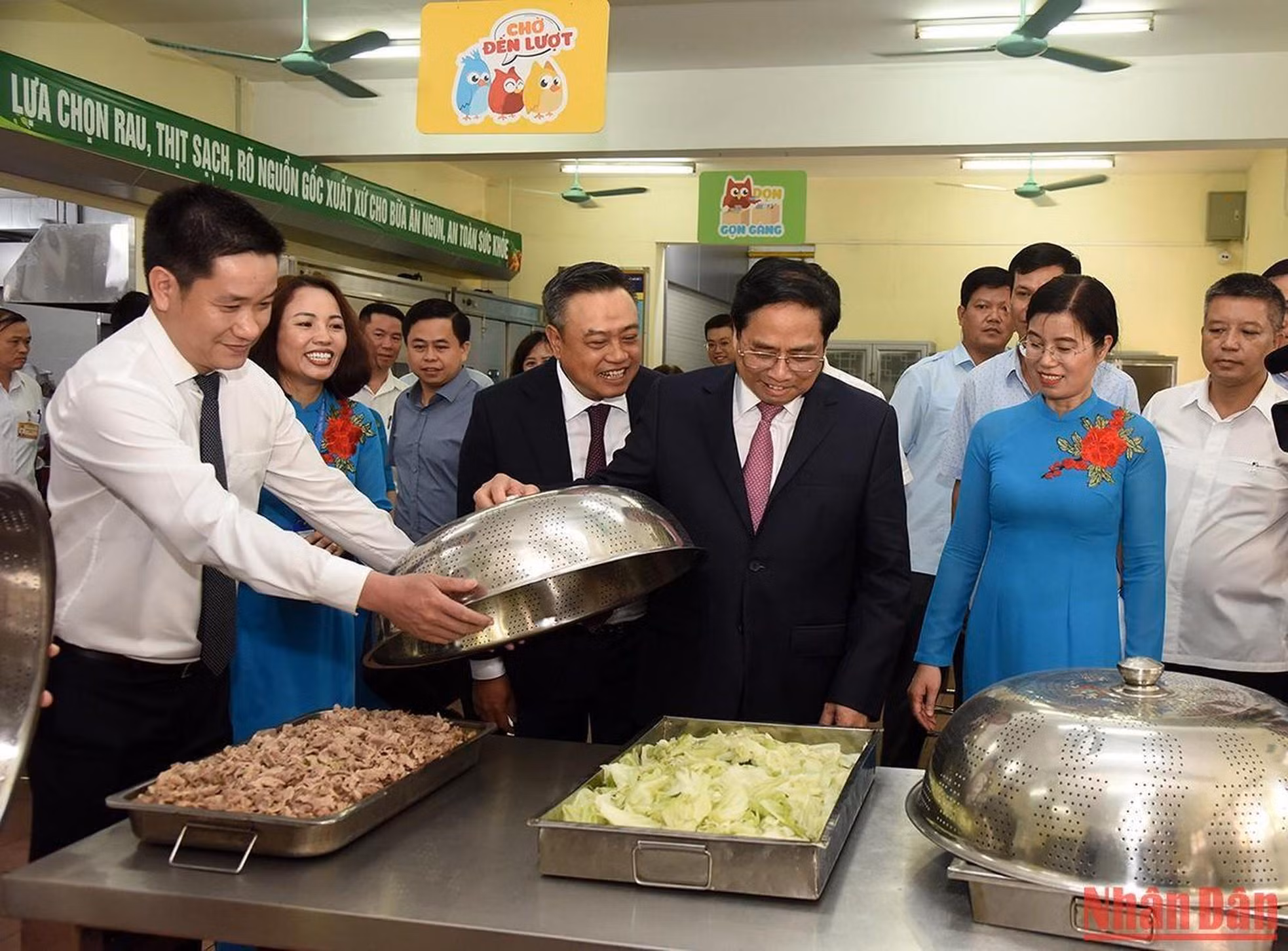 Visita a la cocina de la escuela.