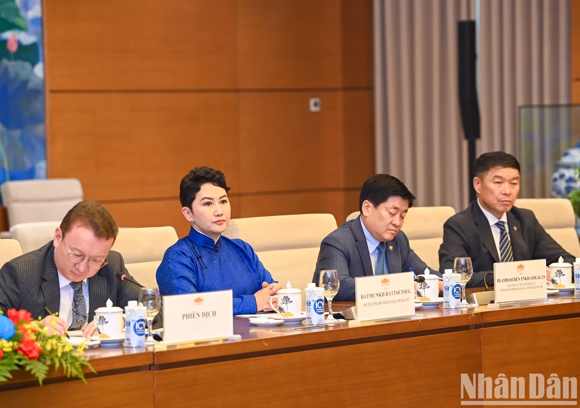 Delegados de Mongolia. Delegados de Mongolia.