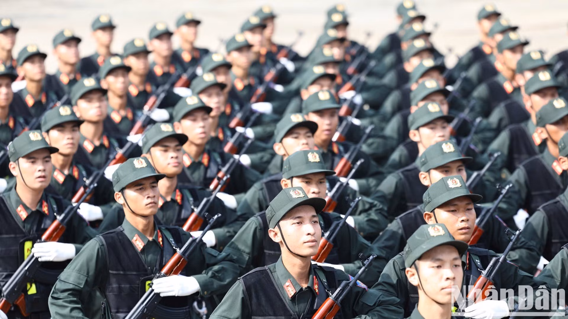 Bloque de policía móvil.