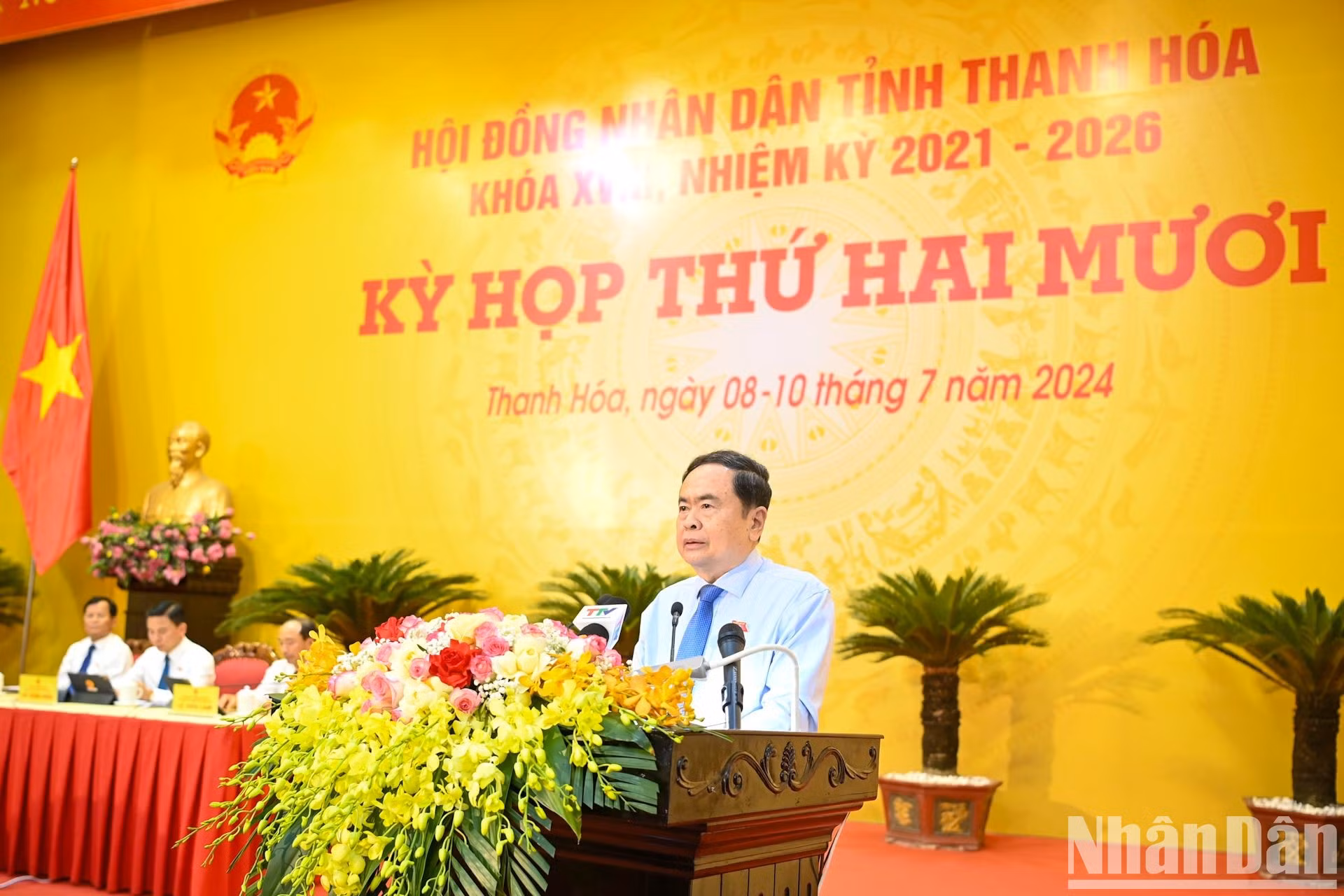 El presidente de la Asamblea Nacional, Tran Thanh Man, ofrece directrices. El presidente de la Asamblea Nacional, Tran Thanh Man, ofrece directrices.