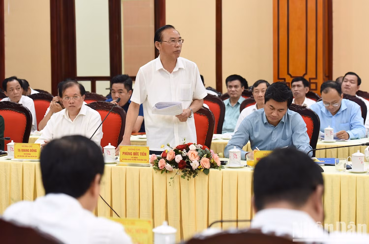 El viceministro de Agricultura y Desarrollo Rural Phung Duc Tien. El viceministro de Agricultura y Desarrollo Rural Phung Duc Tien.