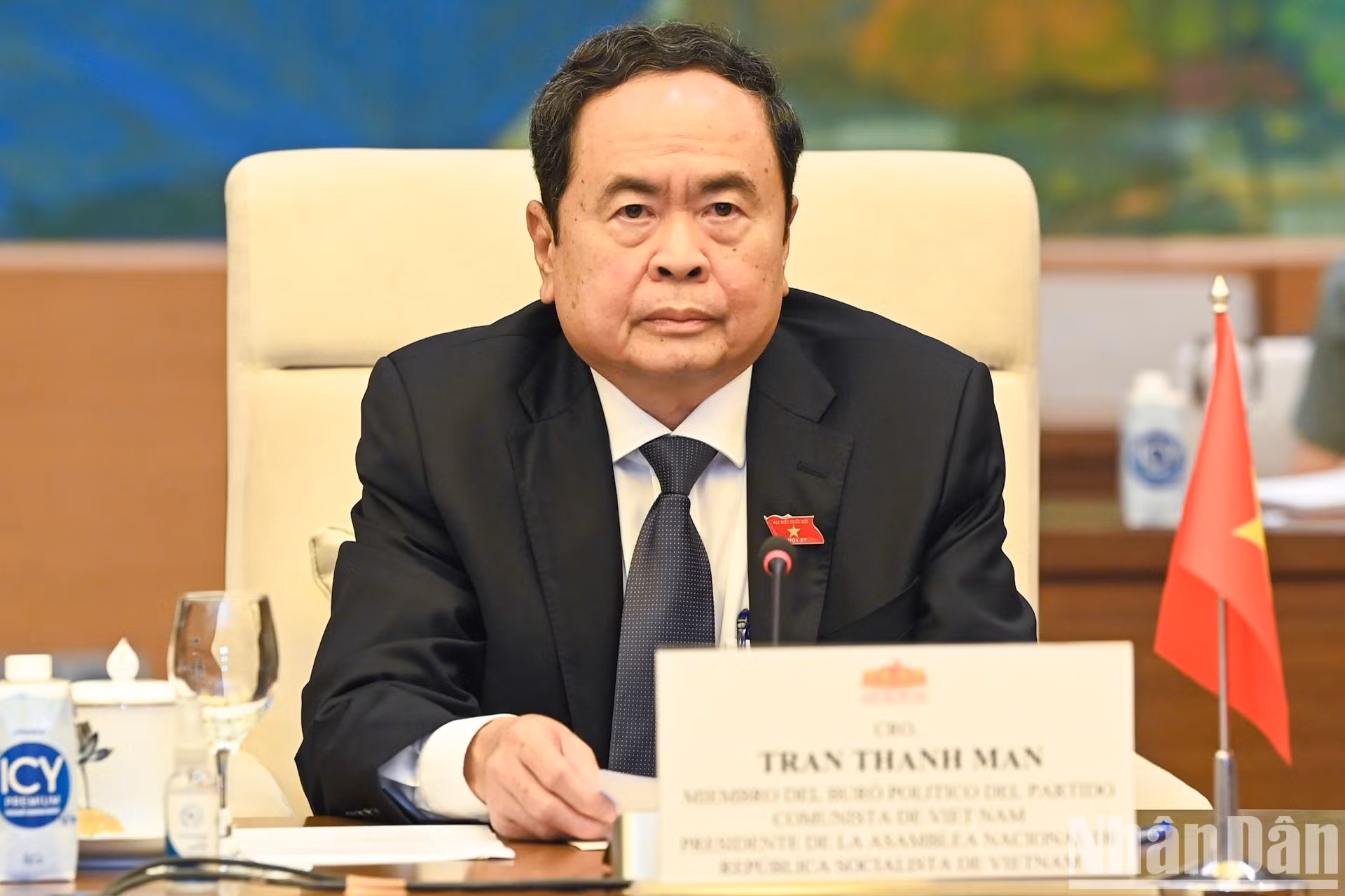 El jefe del Legislativo vietnamita interviene en la reunión. El jefe del Legislativo vietnamita interviene en la reunión.