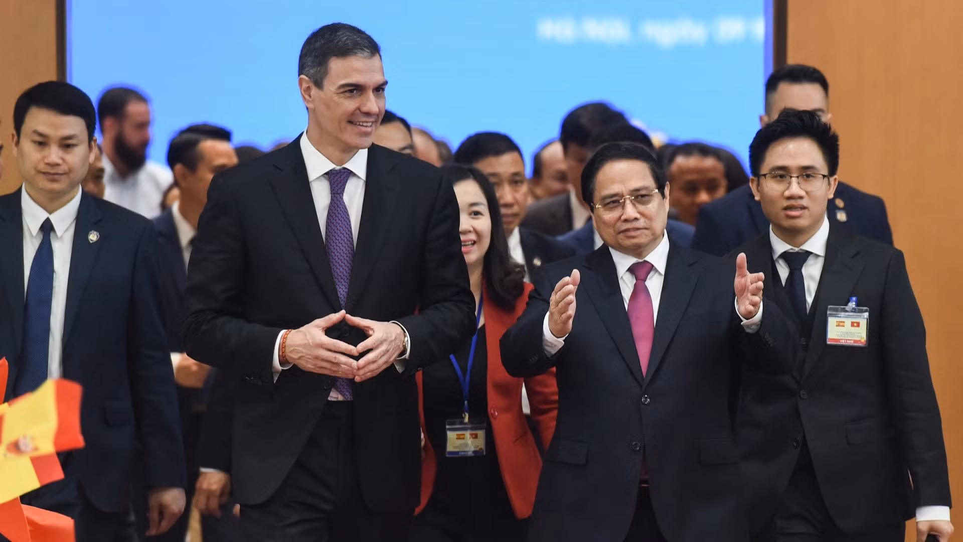 [Foto] Jefes de Gobierno de Vietnam y España presencian firma de acuerdos bilaterales