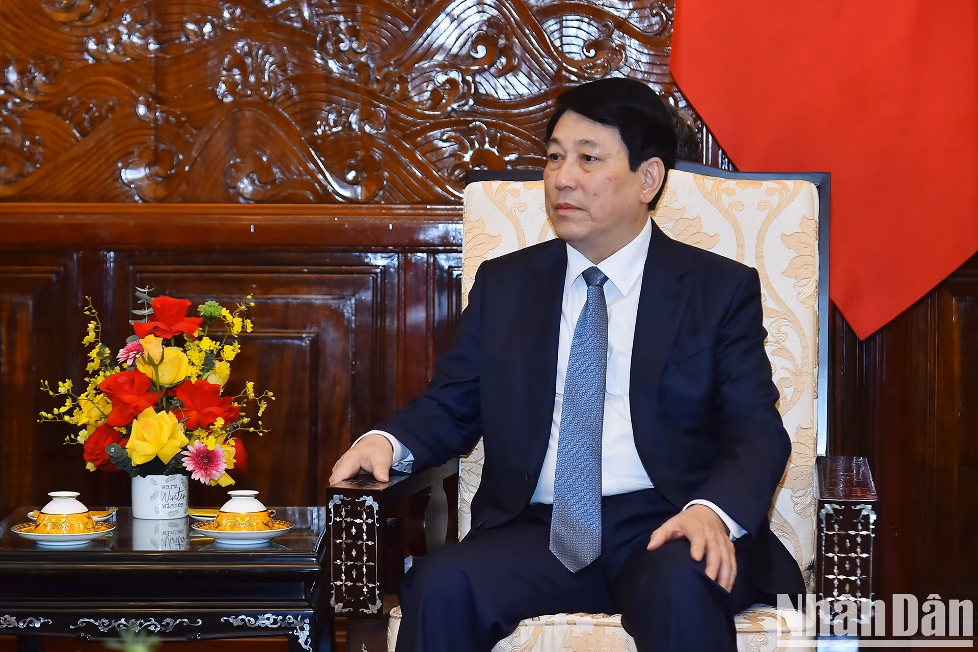 El presidente de Vietnam, Luong Cuong, da palabras.