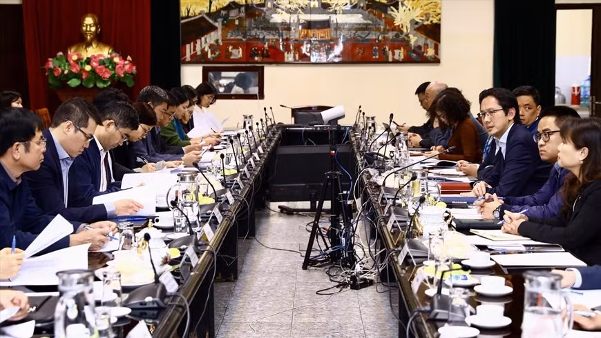 El grupo de trabajo interinstitucional sobre la asunción de Vietnam del papel de miembro del Consejo de Derechos Humanos de la ONU cumple sus tareas. El grupo de trabajo interinstitucional sobre la asunción de Vietnam del papel de miembro del Consejo de Derechos Humanos de la ONU cumple sus tareas.