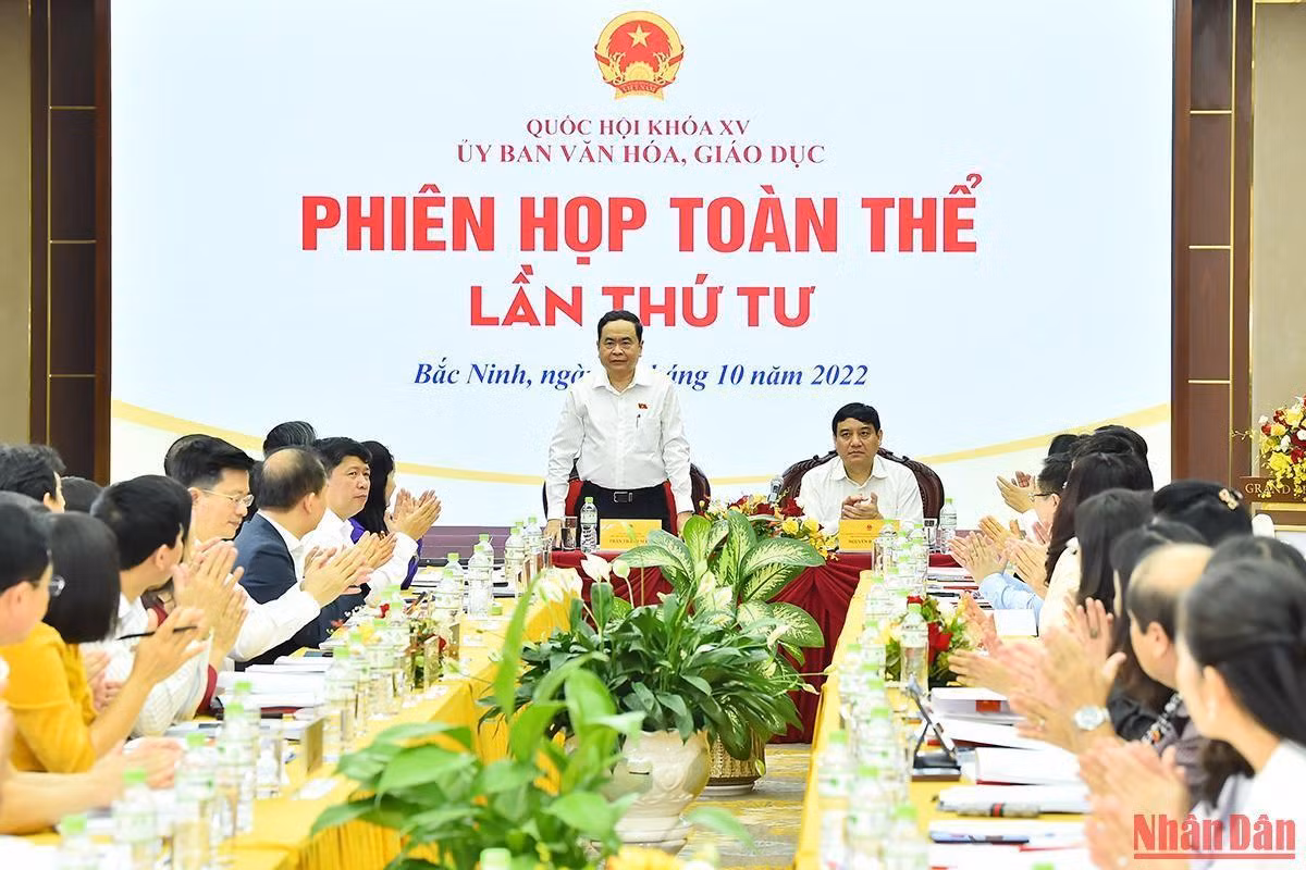 [Foto] Parlamento vietnamita debate asuntos culturales y educacionales de interés público