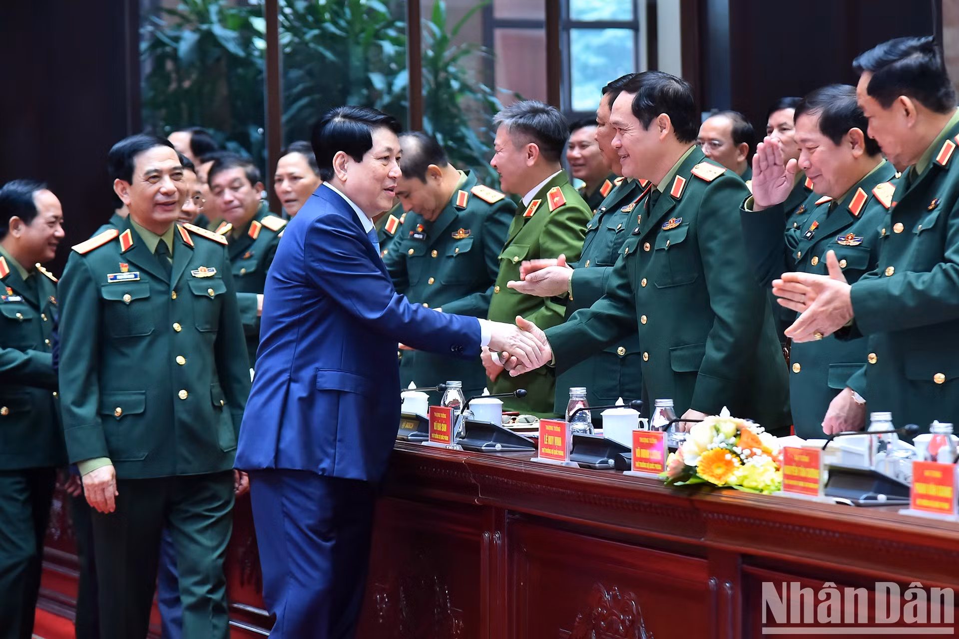 El presidente Luong Cuong y delegados en el acto. El presidente Luong Cuong y delegados en el acto.