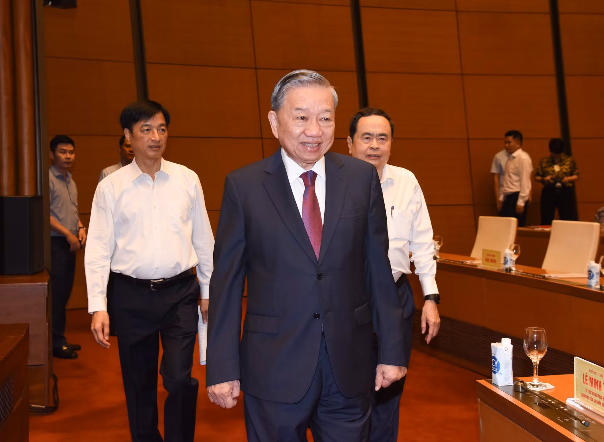 El secretario general del PCV y presidente de Vietnam, To Lam, dirige la Conferencia.