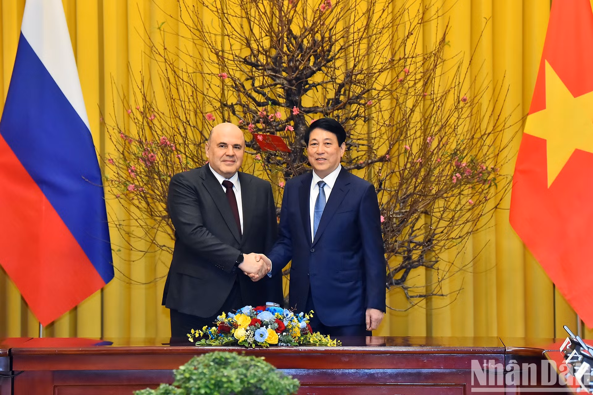 El presidente vietnamita, Luong Cuong, y el premier de Rusia, Mijail Vladimirovich Mishustin. El presidente vietnamita, Luong Cuong, y el premier de Rusia, Mijail Vladimirovich Mishustin.