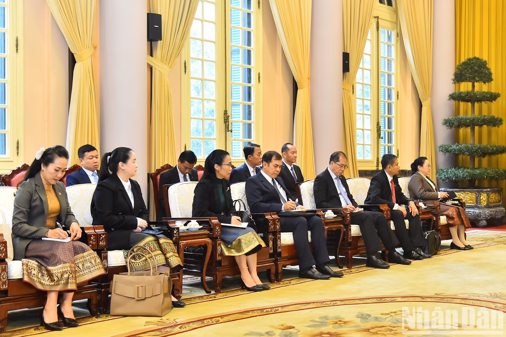 Delegados de Laos en el encuentro. Delegados de Laos en el encuentro.