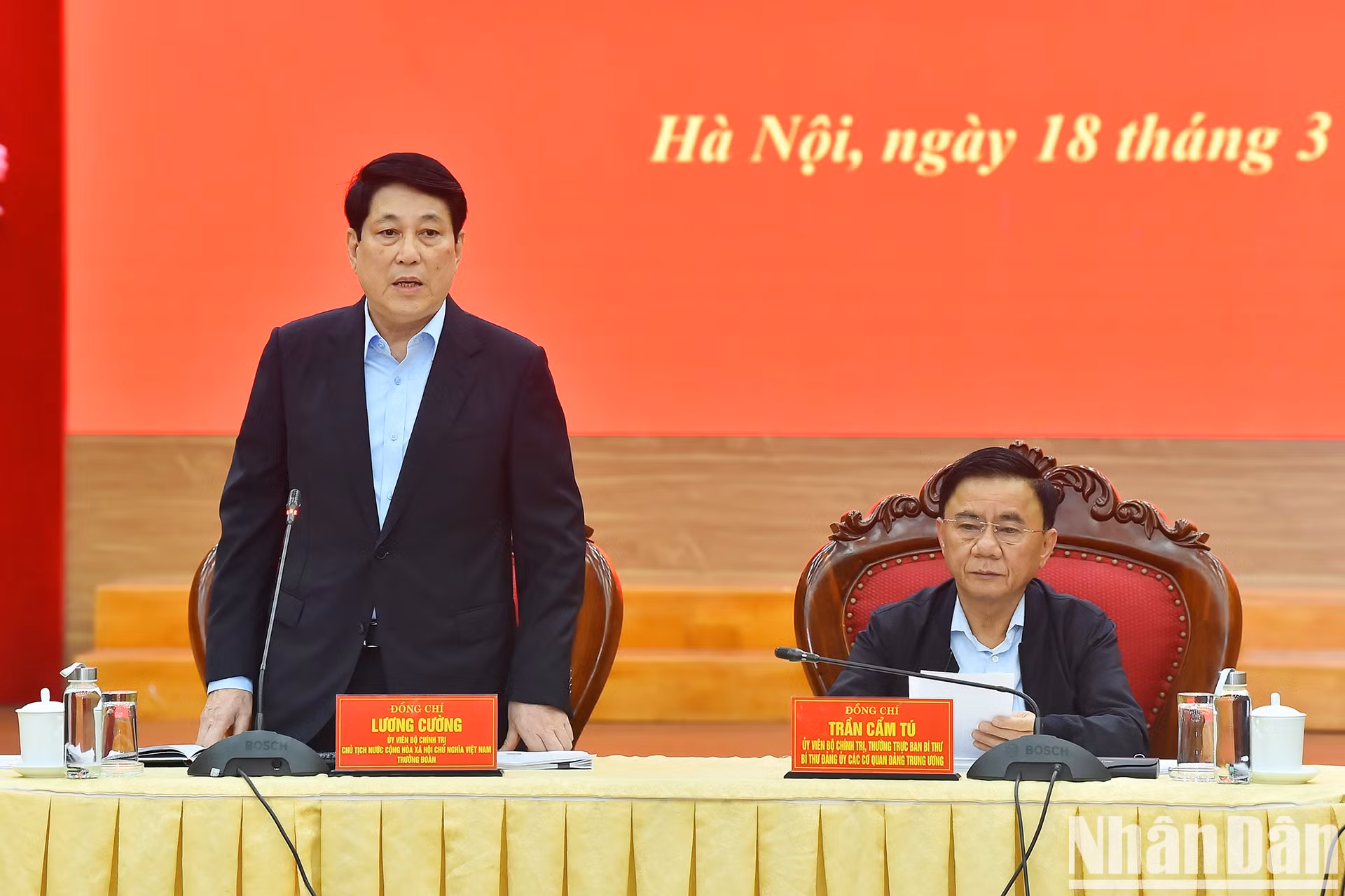 El presidente vietnamita, Luong Cuong, pronuncia un discurso de apertura.