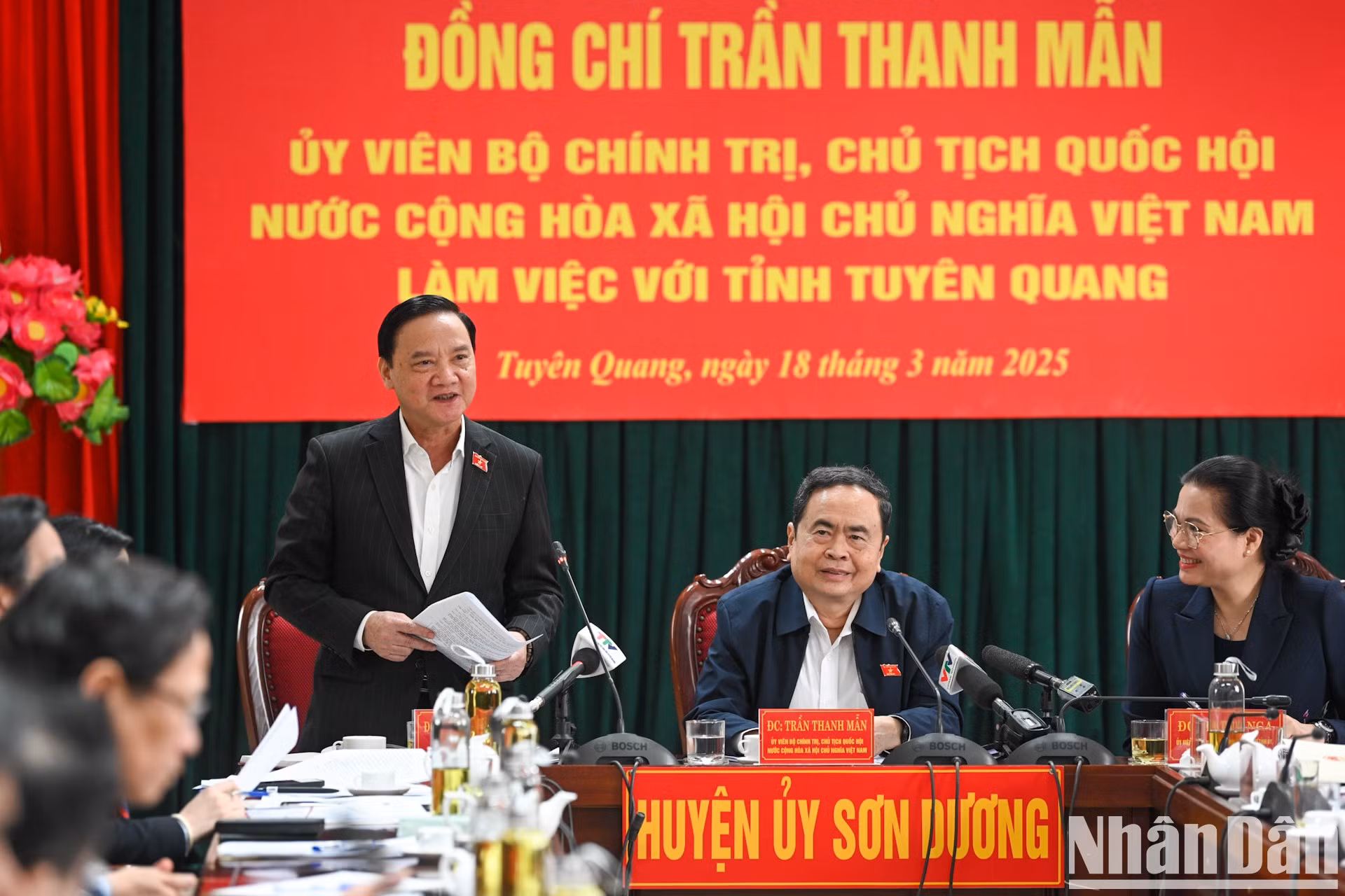 El vicepresidente de la Asamblea Nacional vietnamita, Nguyen Khac Dinh.