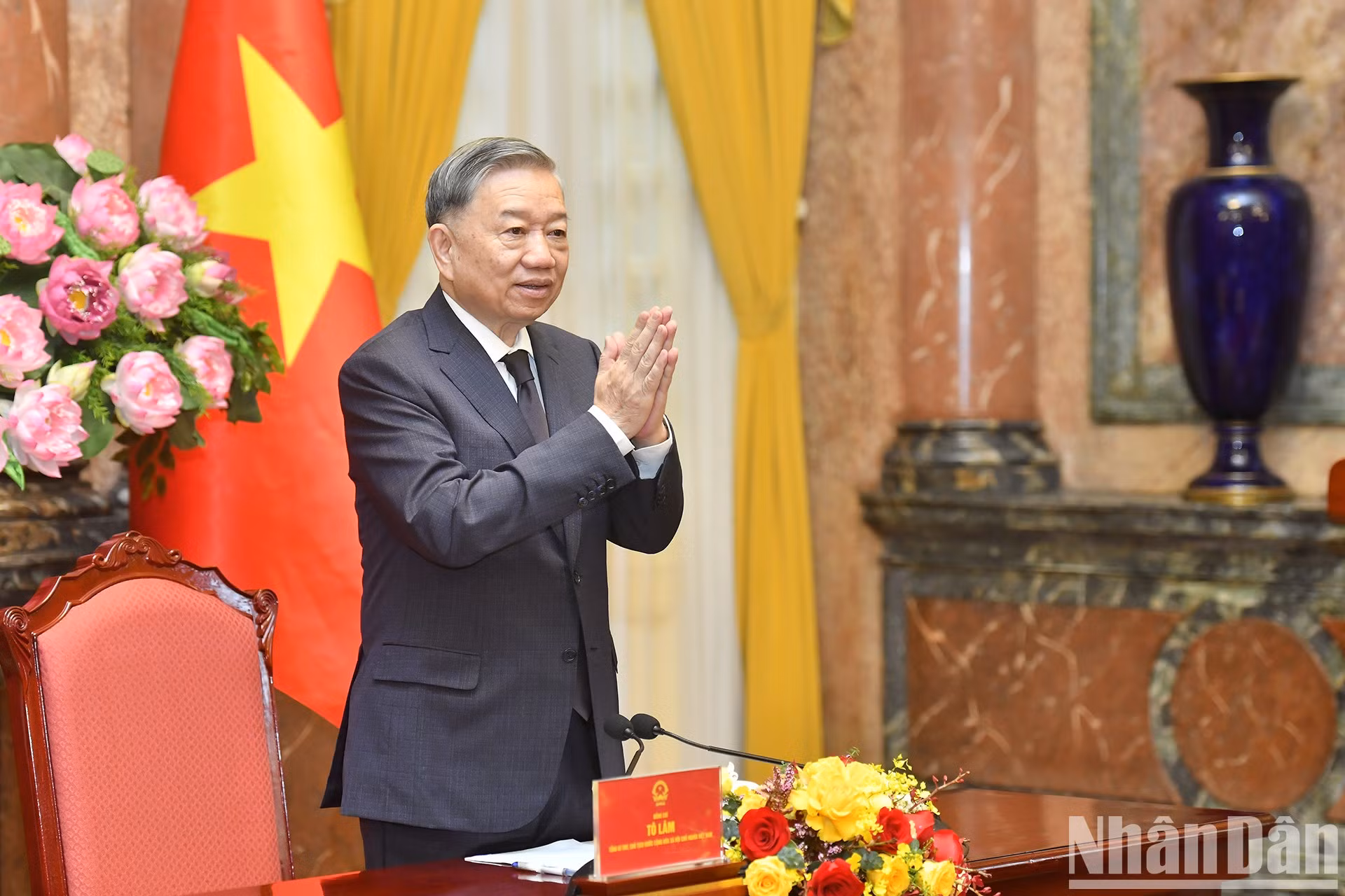 El secretario general del Partido Comunista y presidente de Vietnam, To Lam, en la cita. El secretario general del Partido Comunista y presidente de Vietnam, To Lam, en la cita.