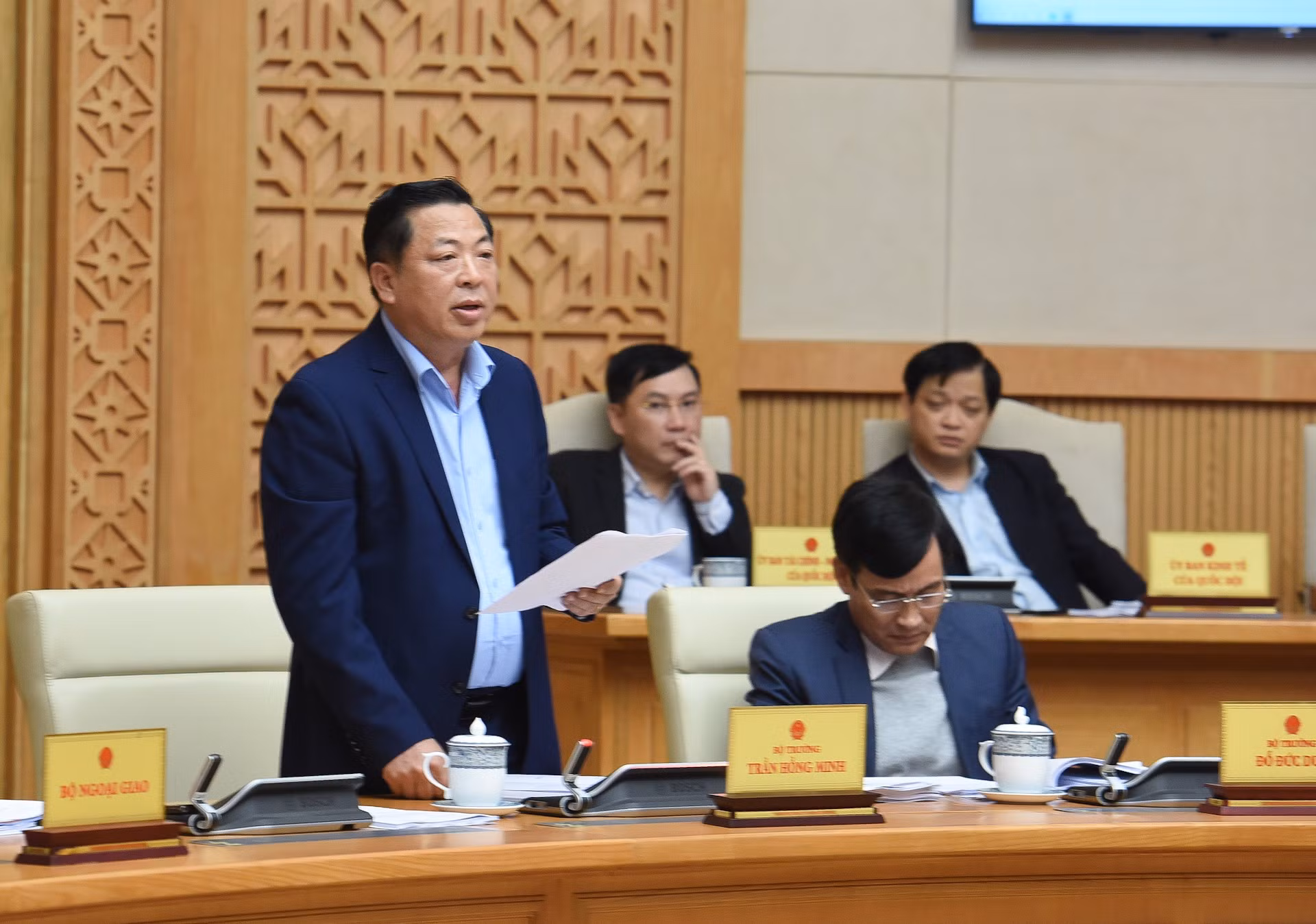El ministro de Transportes, Nguyen Hong Minh.