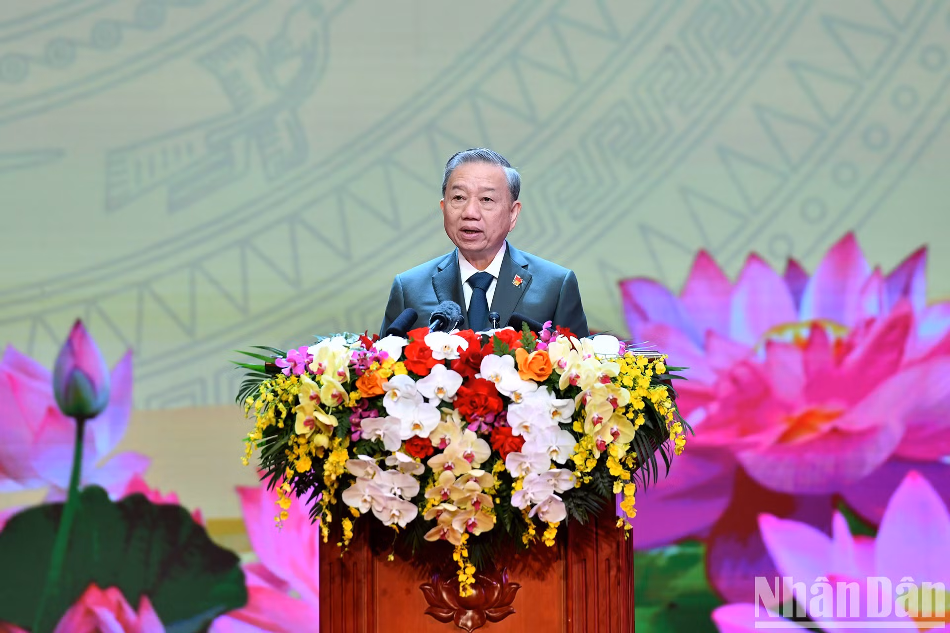 El secretario general del Partido Comunista de Vietnam, To Lam, y también secretario de la Comisión Militar Central, pronuncia el discurso conmemorativo.