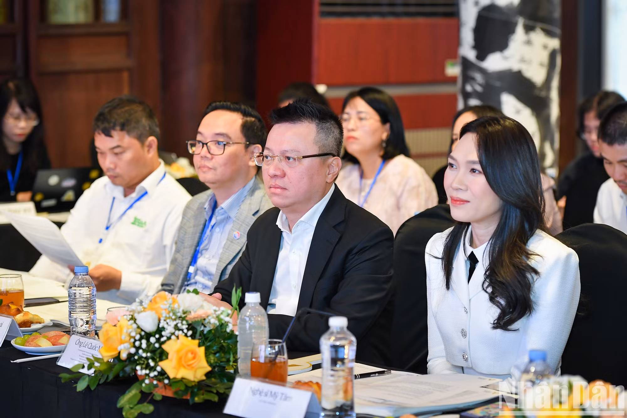 El jurado está compuesto por representantes de ministerios, departamentos, sectores y activistas sociales vietnamitas e internacionales. El jurado está compuesto por representantes de ministerios, departamentos, sectores y activistas sociales vietnamitas e internacionales.