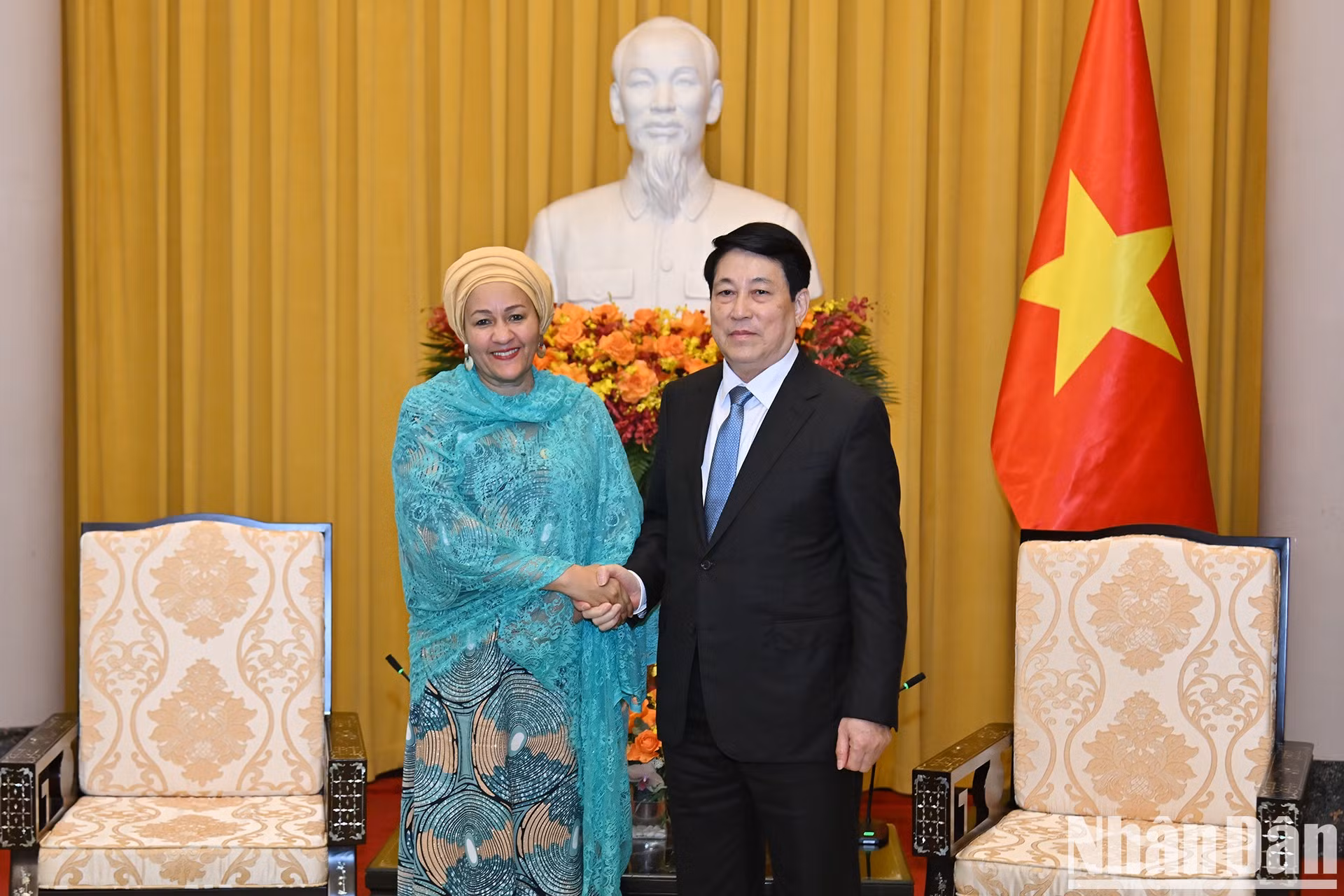 El presidente vietnamita, Luong Cuong y la vicesecretaria general de la ONU, Amina J. Mohammed, en la cita.