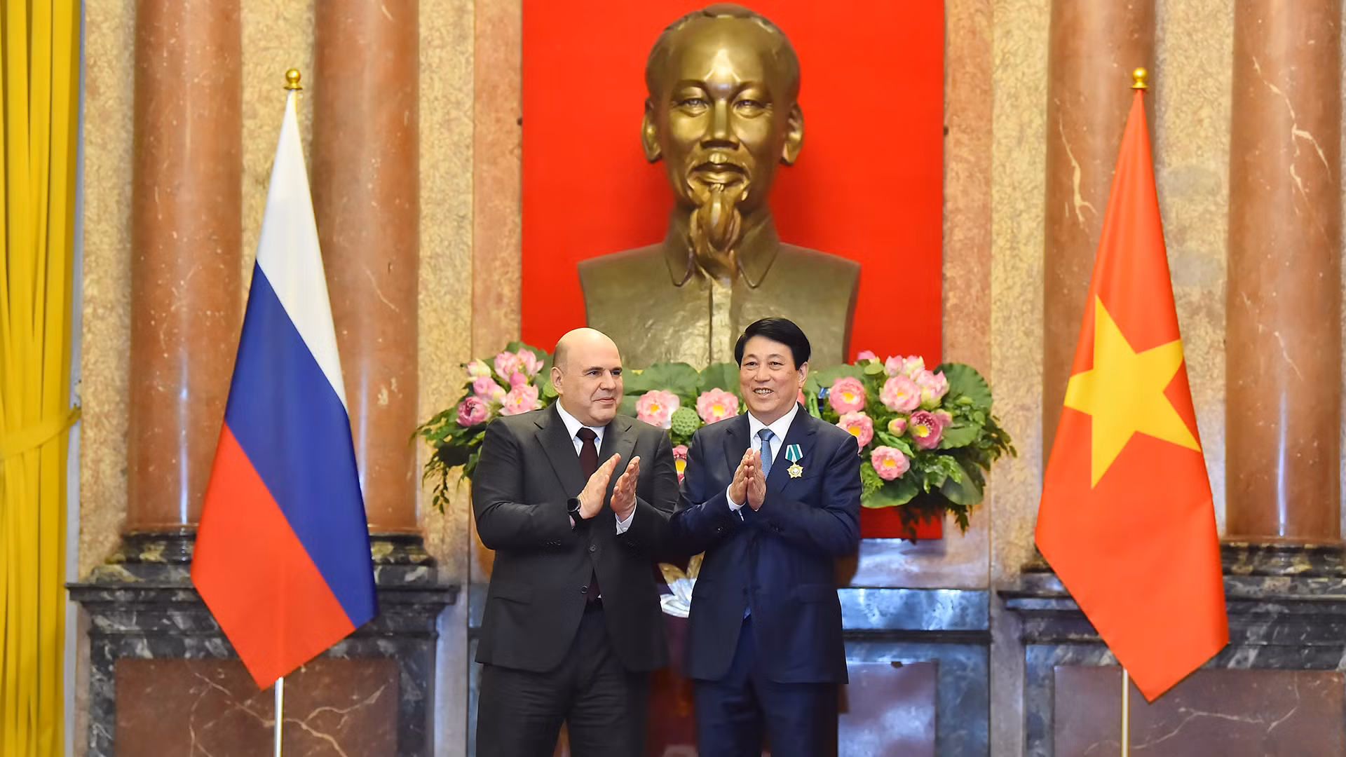 [Foto] Presidente vietnamita recibe Medalla de la Amistad del Estado de Rusia 