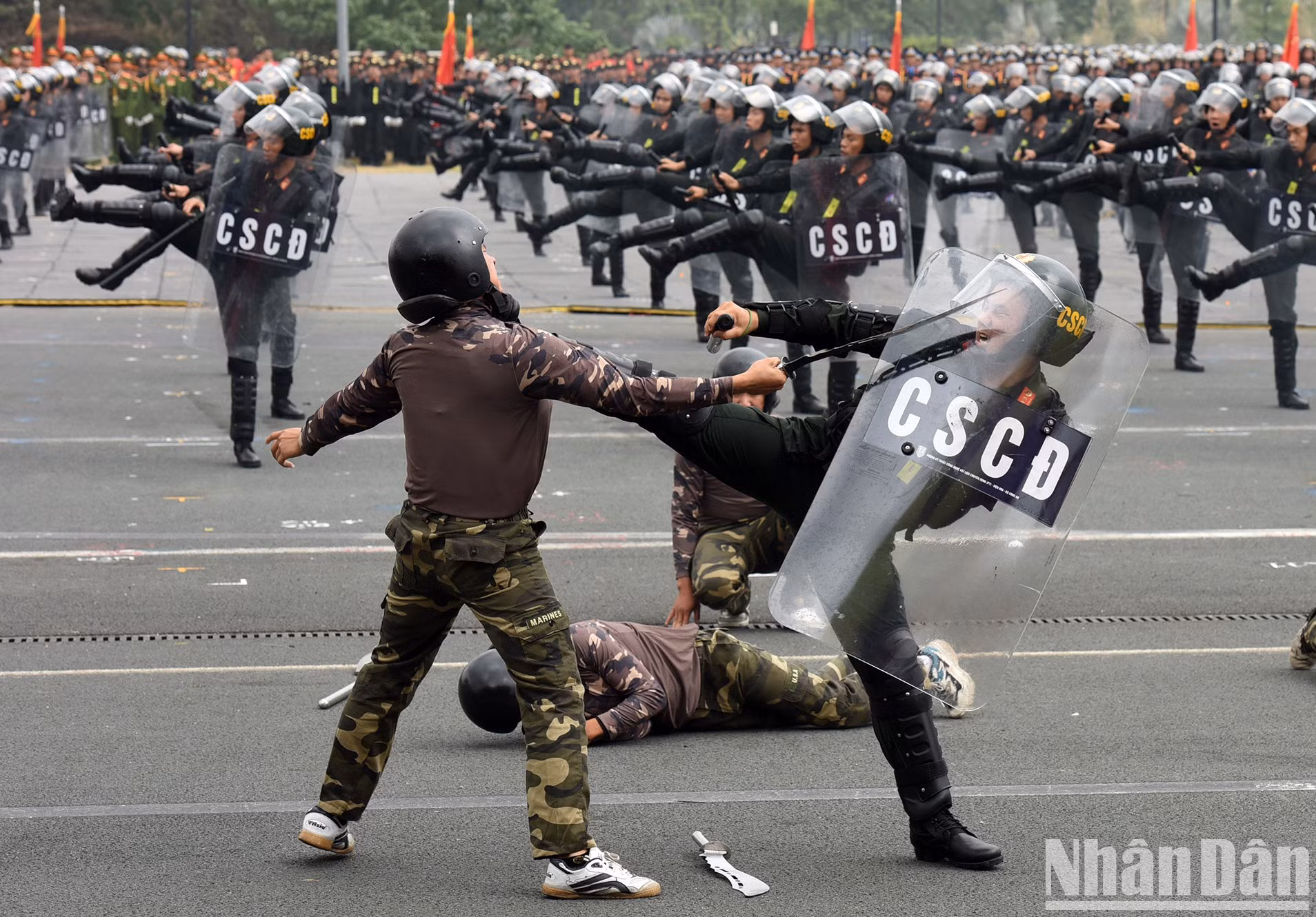 Demostraciones de los policías.