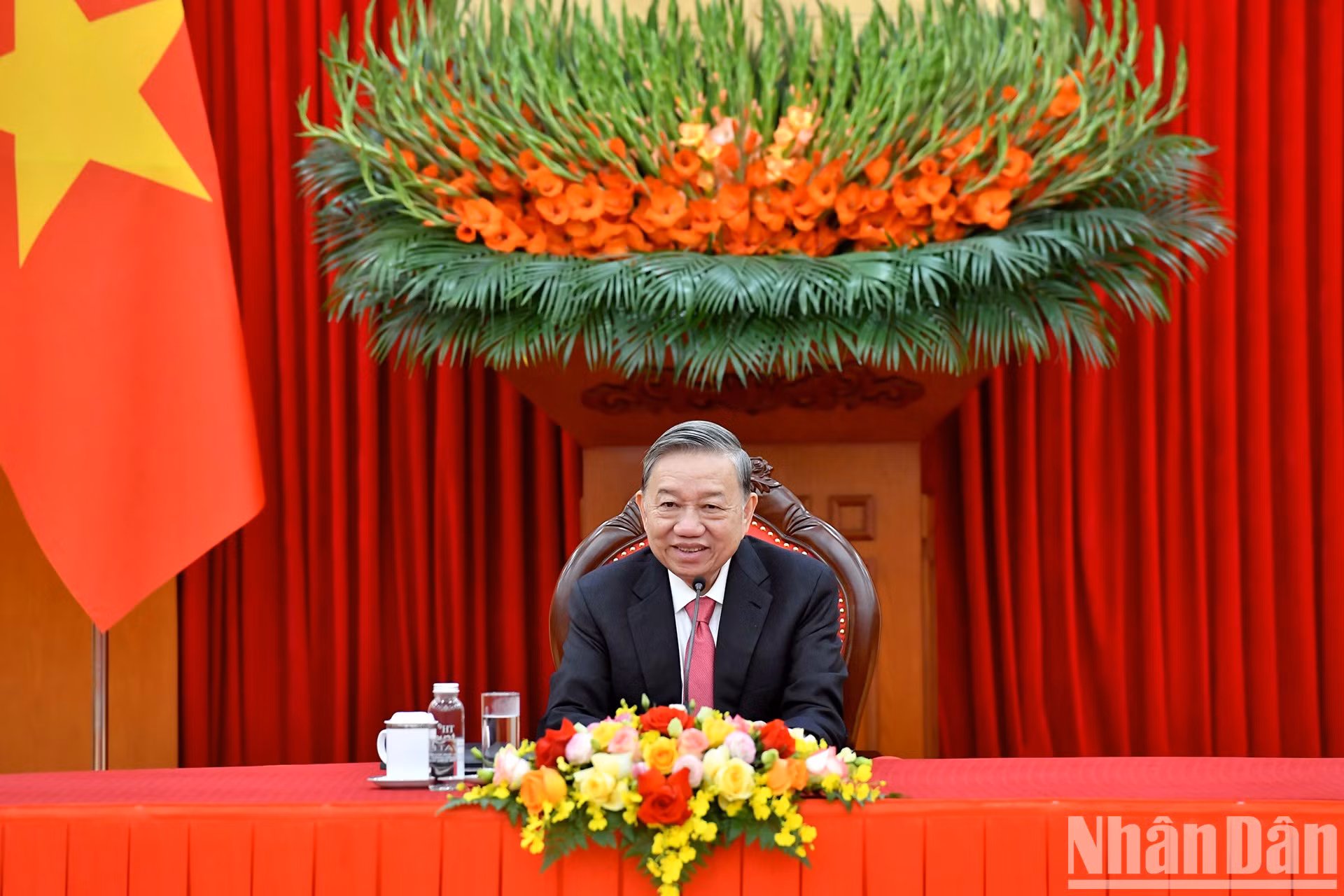 El secretario general del Partido Comunista de Vietnam, To Lam, felicita a China por los importantes logros alcanzados en los últimos tiempos bajo el liderazgo del Partido Comunista de China, con el secretario general y presidente, Xi Jinping, como su núcleo.