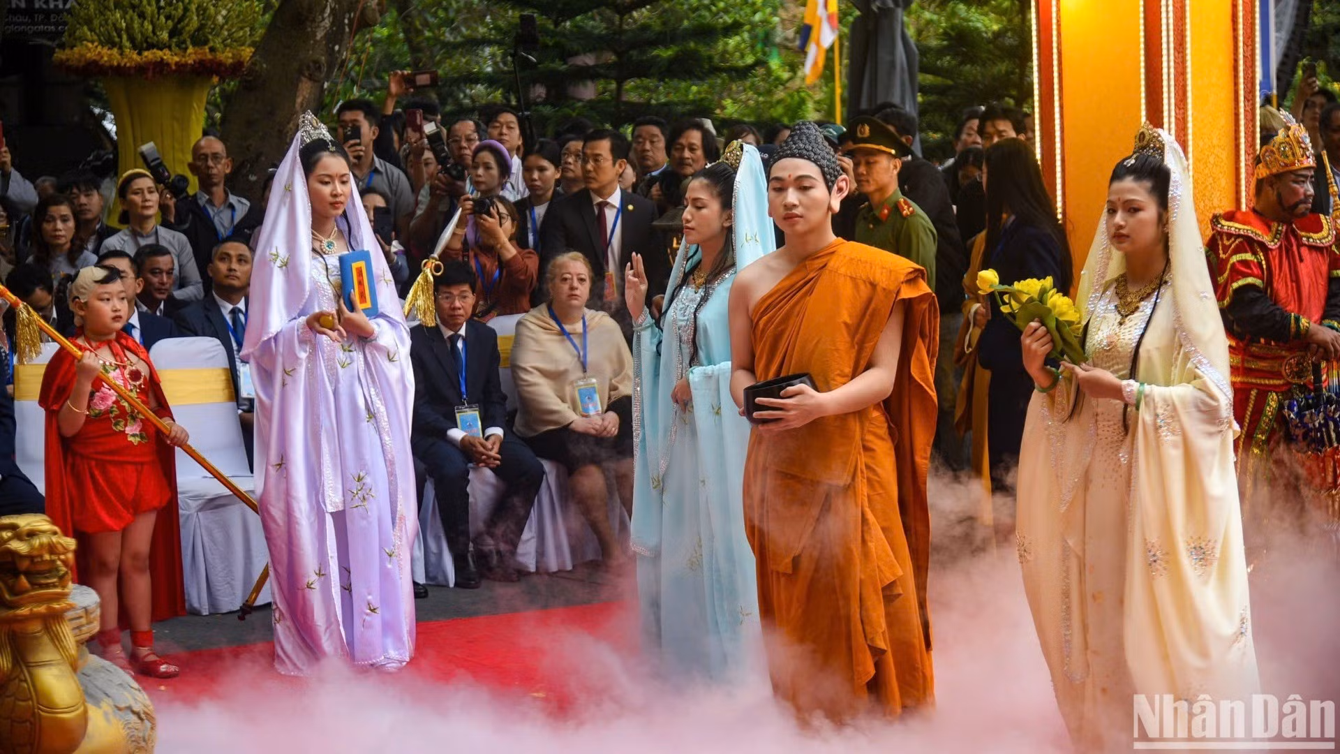 El ritual se considera el alma del Festival Ngu Hanh Son Quan The Am.