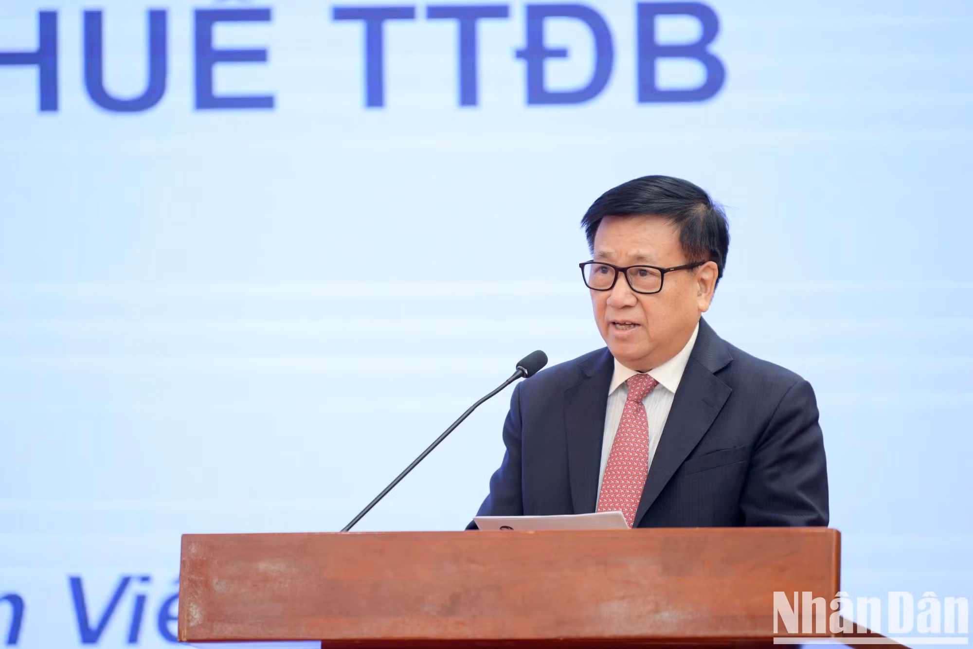 Nguyen Van Viet, presidente de la Asociación de Cerveza, Alcohol y Bebidas de Vietnam. Nguyen Van Viet, presidente de la Asociación de Cerveza, Alcohol y Bebidas de Vietnam.