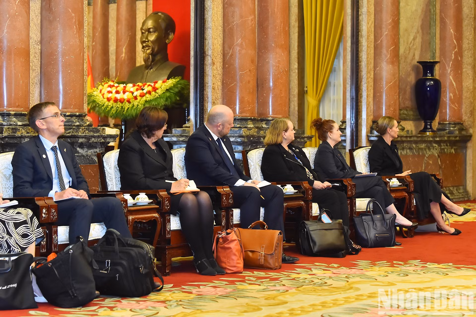 Miembros de la delegación de Nueva Zelanda en el encuentro.