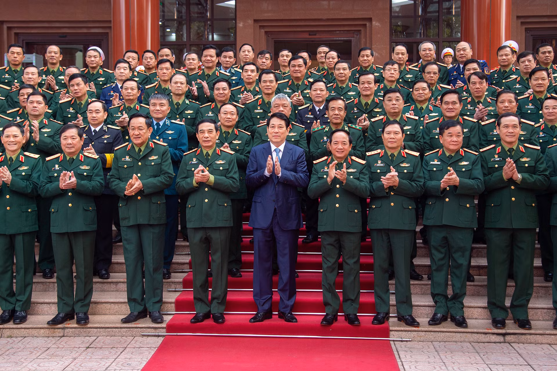 [Foto] Presidente vietnamita asiste Conferencia Militar y Política Nacional de 2024