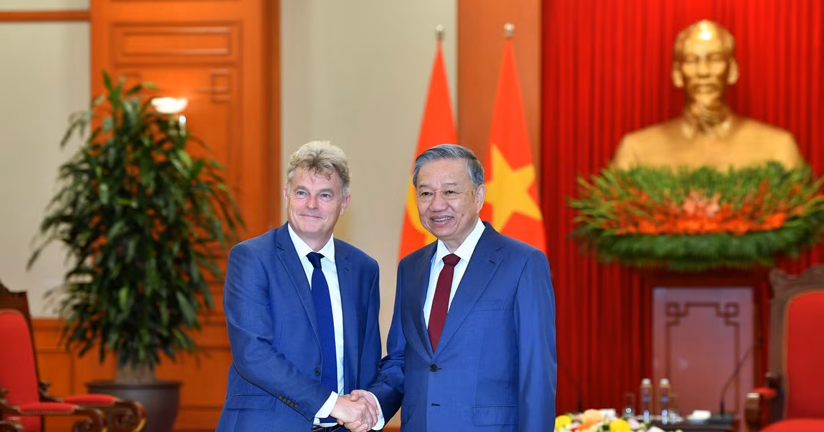 [Foto] Líder partidista vietnamita recibe una delegación del Partido Comunista de Francia