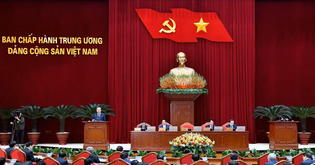 [Foto] El máximo líder partidista inaugura la Conferencia del Comité Central del PCV del XIII mandato