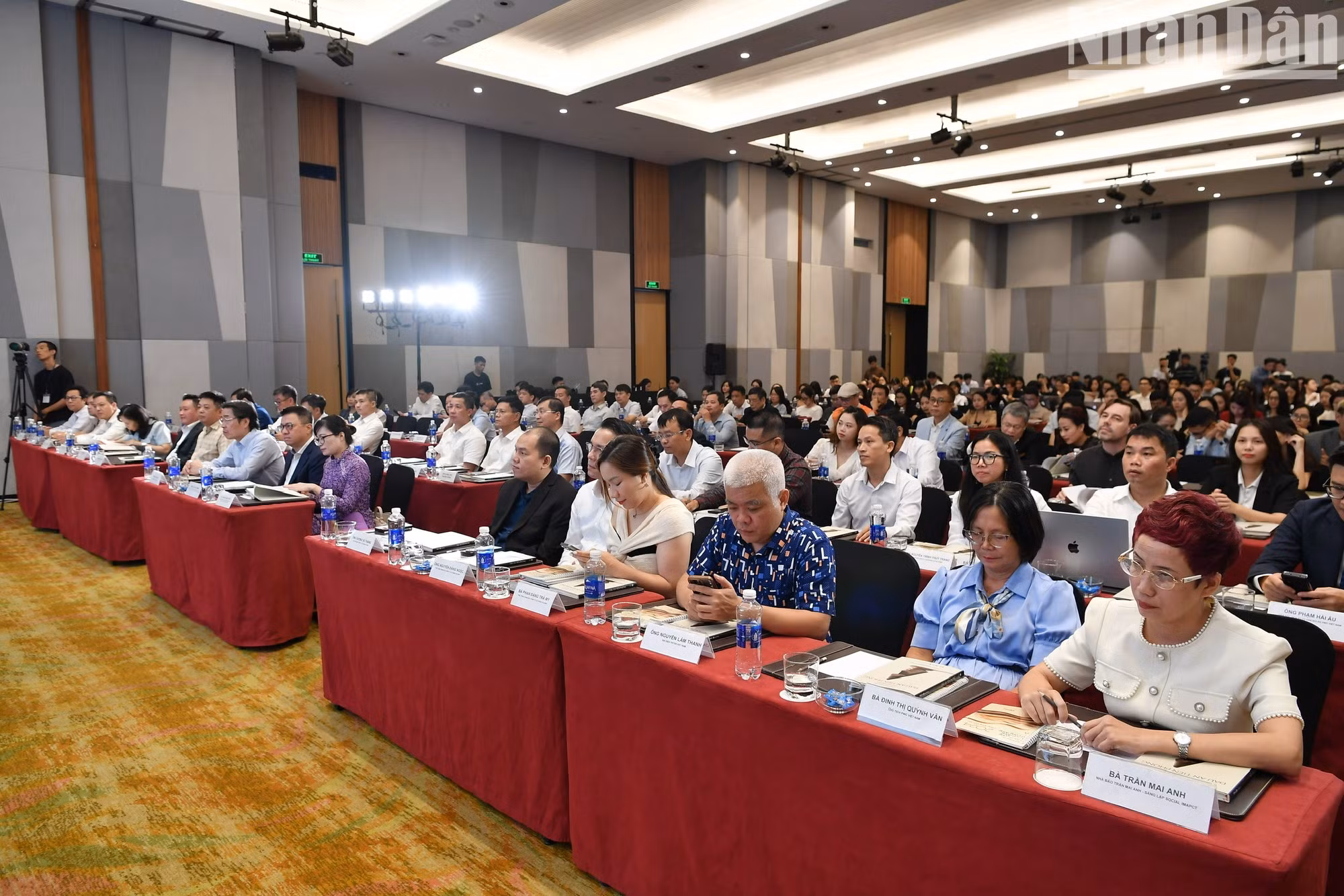 El acto del lanzamiento del Premio se celebra en el Hotel Sheraton Hanoi West.