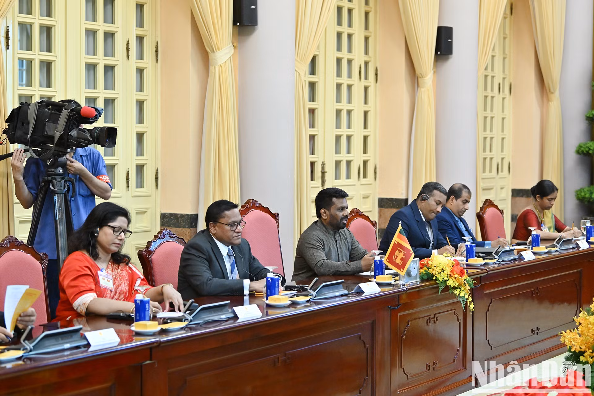 El presidente y funcionarios de Sri Lanka asisten al encuentro. El presidente y funcionarios de Sri Lanka asisten al encuentro.