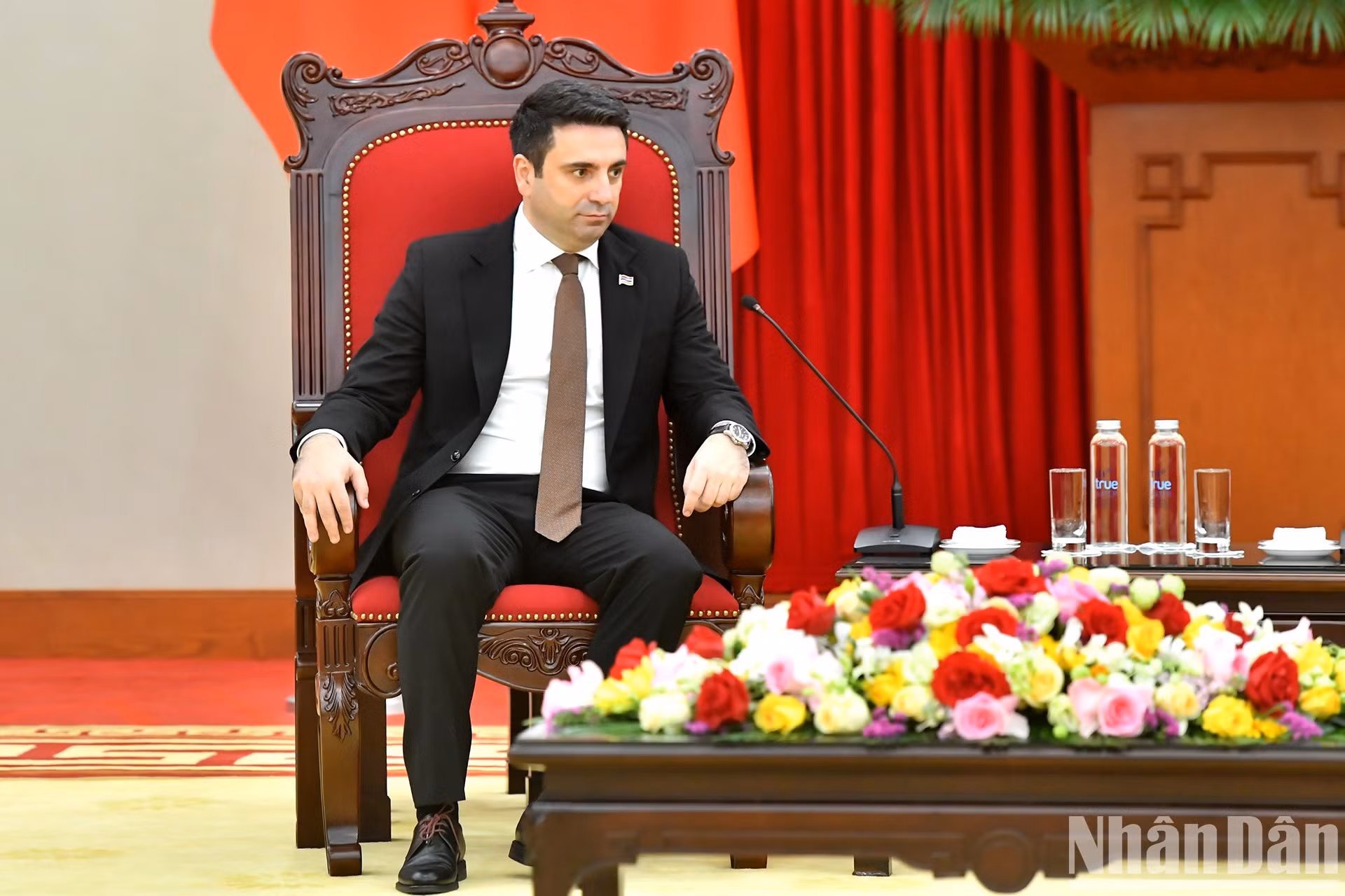El presidente de la Asamblea Nacional de Armenia, Alen Simonyan.