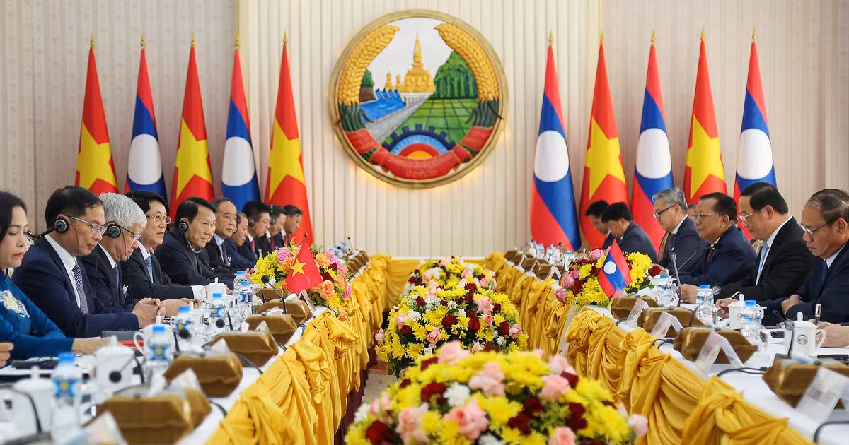 [Foto] Presidente vietnamita dialoga con el primer ministro de Laos