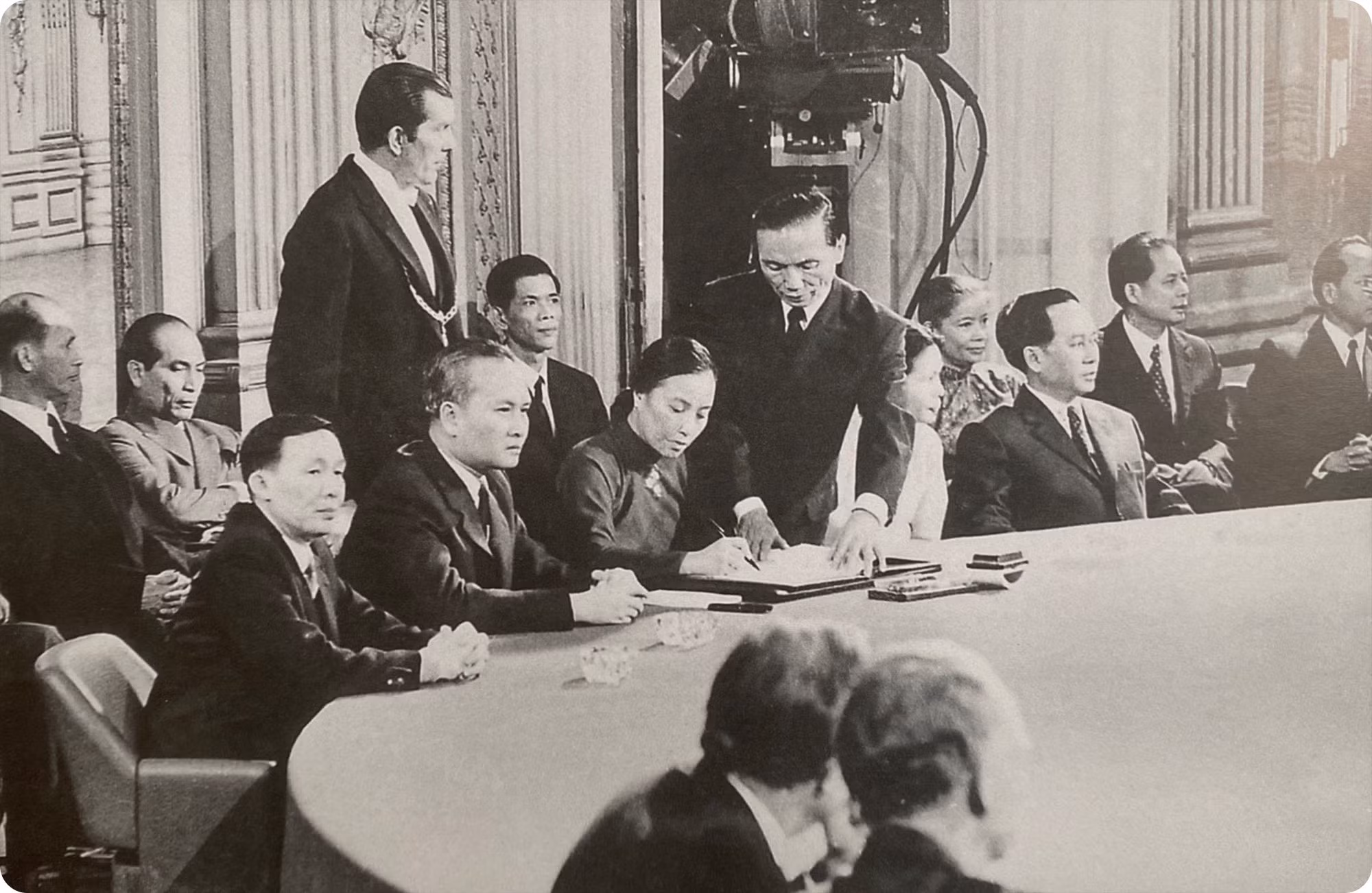 Nguyen Thi Binh, ministra de Relaciones Exteriores fue representante del Gobierno Revolucionario Provisional de la República de Vietnam del Sur. Nguyen Thi Binh, ministra de Relaciones Exteriores fue representante del Gobierno Revolucionario Provisional de la República de Vietnam del Sur.