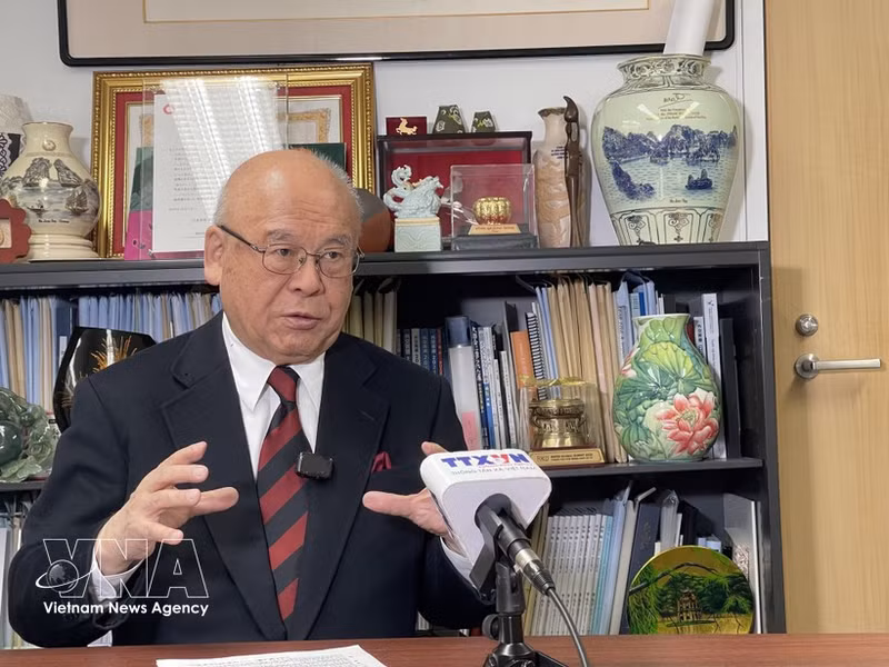 Takebe Tsutomu, asesor especial de la Alianza Parlamentaria de Amistad Japón-Vietnam y exsecretario general del Partido Liberal Democrático de Japón. (Foto: VNA)