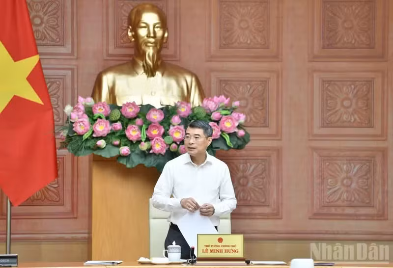 El primer ministro de Vietnam, Le Minh Hung, interviene en la reunión. (Foto: Nhan Dan)