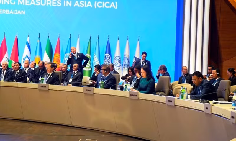 La vicepresidenta de Vietnam, Vo Thi Anh Xuan, pronuncia un discurso en la séptima Cumbre de la Conferencia sobre Interacción y Medidas de Construcción de Confianza en Asia. (Foto: VNA)
