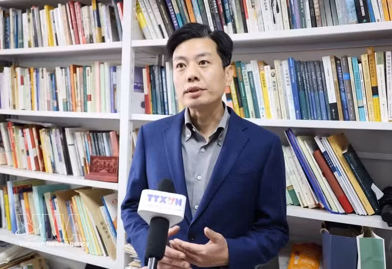 Cui Shoujun, de la Academia de Relaciones Internacionales de la Universidad Renmin de China. (Foto: VNA)