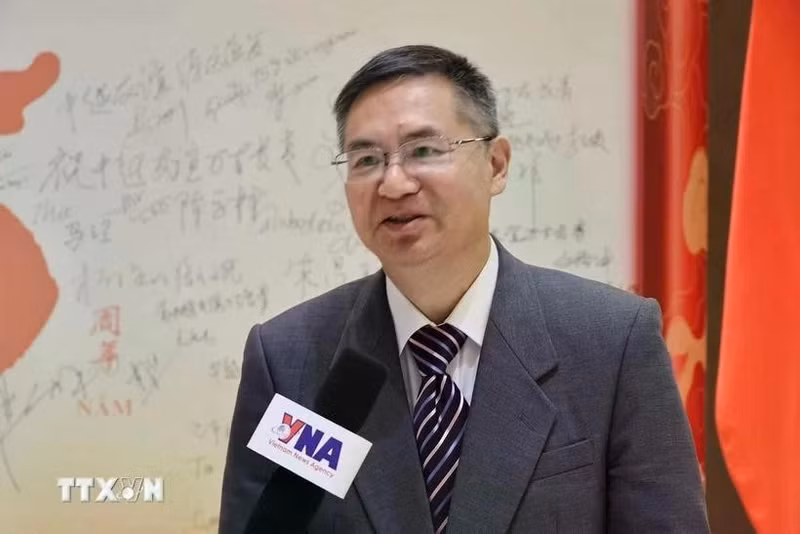 Cheng Hanping, director del Centro de Investigación de Vietnam en la Universidad de Tecnología de Zhejiang, en la entrevista. (Fotografía: VNA)