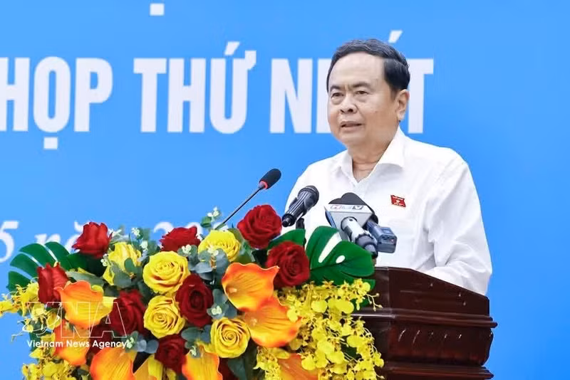 El presidente de la Asamblea Nacional de Vietnam, Tran Thanh Man, habla en la cita. (Foto: VNA)