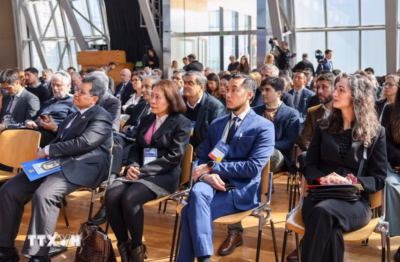 Delegados en el evento. (Foto: VNA)