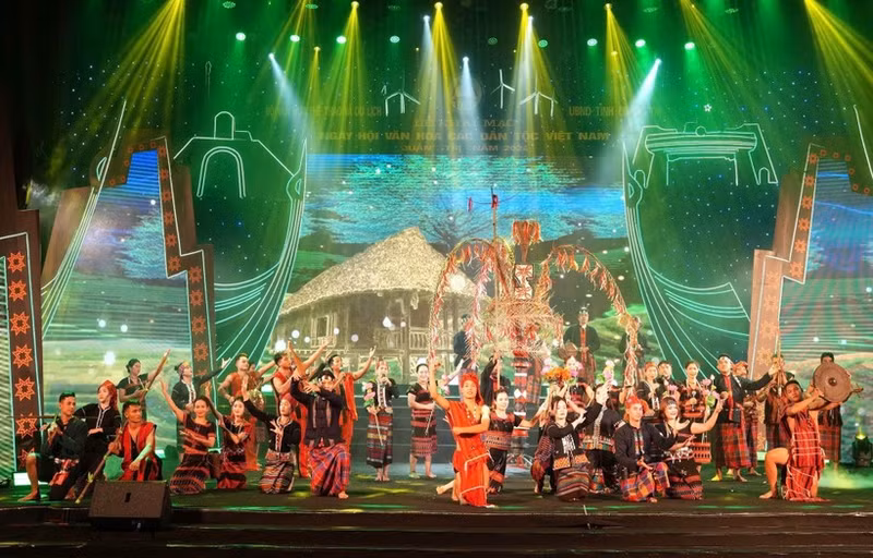 Vista de un festival cultural en honor a la unidad de las etnias en Vietnam. (Foto: VNA)