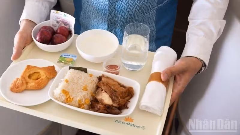 Vietnam Airlines incorpora sabores estivales de la gastronomía nacional. (Foto: Nhan Dan)