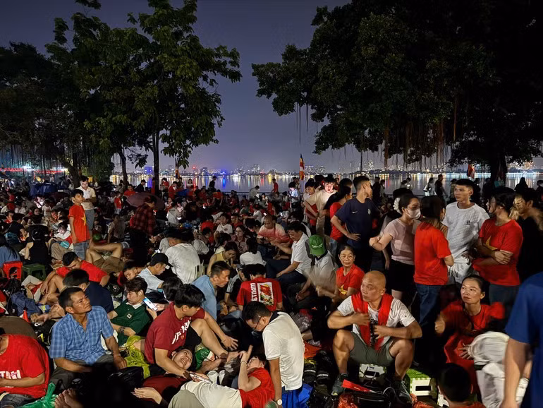 La calle de Thanh Nien (tramo que da al Lago Oeste).