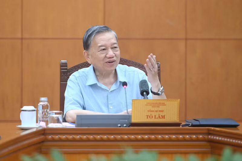 El secretario general del Partido Comunista de Vietnam, To Lam, habla en la cita. (Foto: Nhan Dan) 