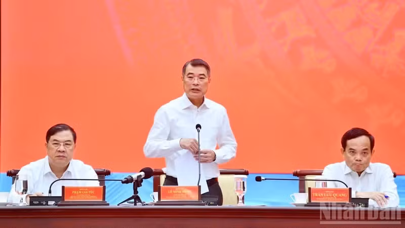 El primer ministro de Vietnam, Le Minh Hung, interviene en la reunión. (Foto: Thanh Giang)