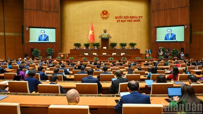 Vista de la sesión de clausura del décimo período de sesiones de la XV legislatura de la Asamblea Nacional de Vietnam. (Foto: Duy Linh)