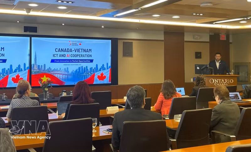 Vista del seminario “Cooperación en TIC e IA entre Canadá y Vietnam: de la innovación a las oportunidades de mercado”. (Foto: VNA)